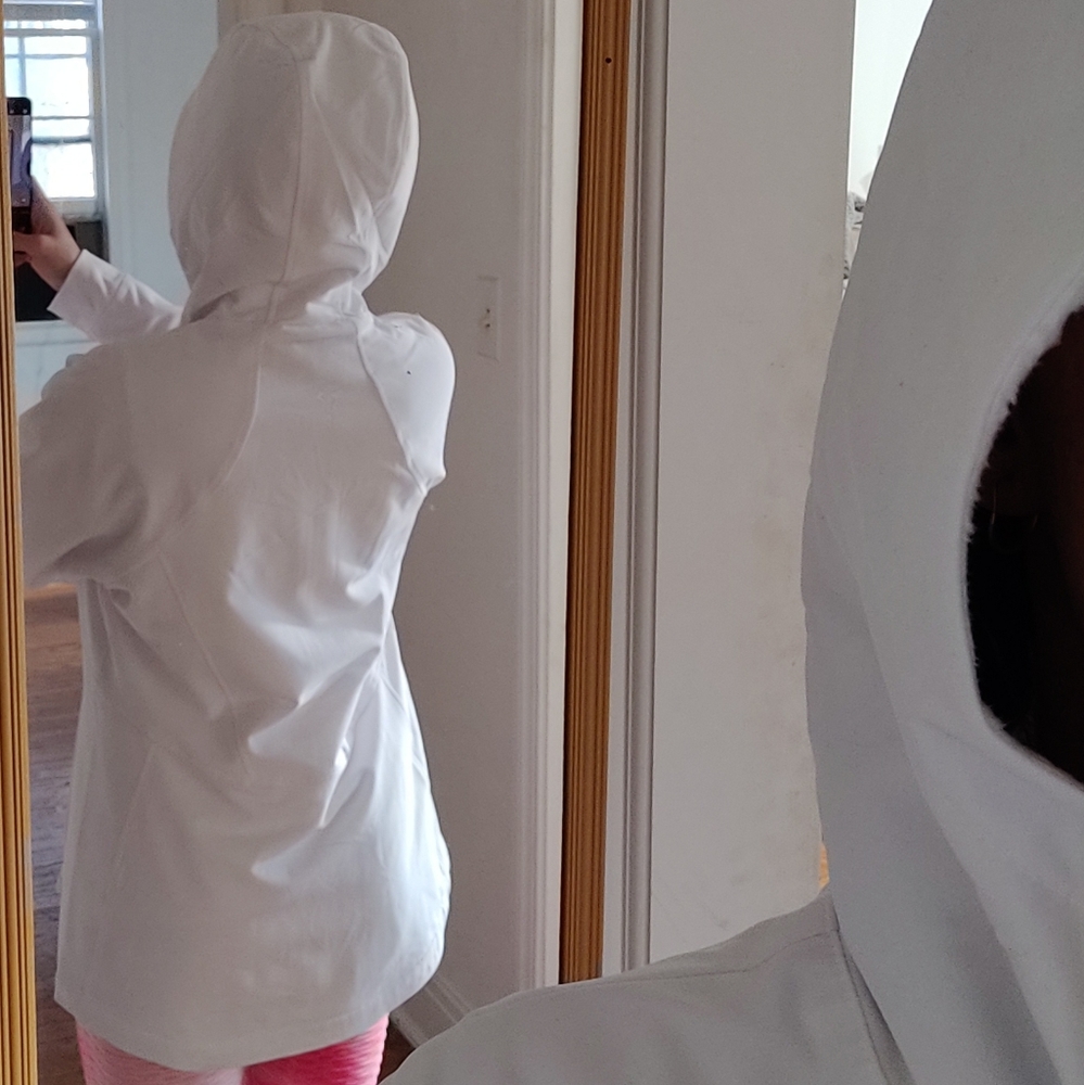 White jacket - Picture 2 of 15